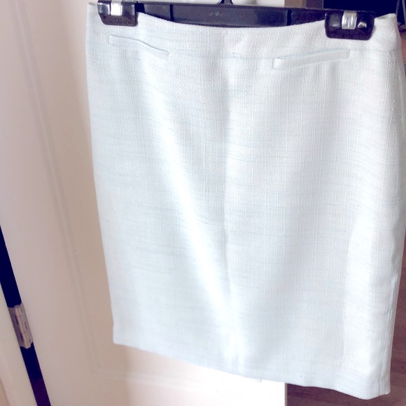 Halogen - Size 2 - sky light blue pencil skirt - Picture 1 of 5